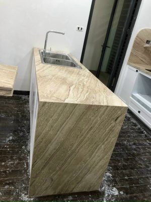 Đá marble vân gỗ chéo ốp bàn bếp