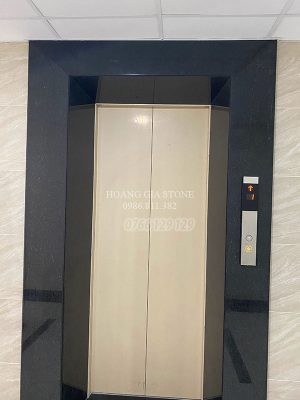 Đá granite kim sa ốp thang máy