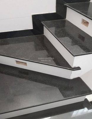 Đá granite xanh đen campuchia cầu thang